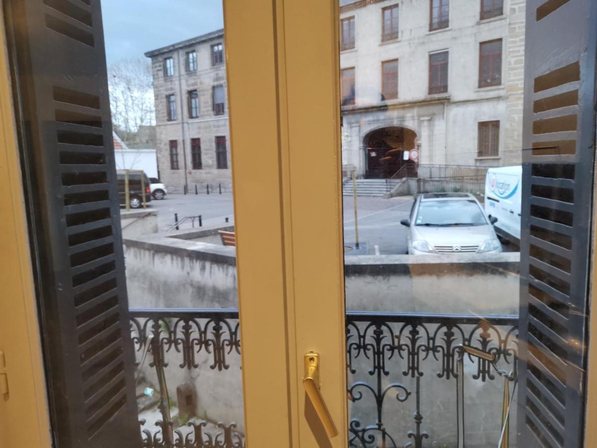 Saint-Chamond Exterior foto